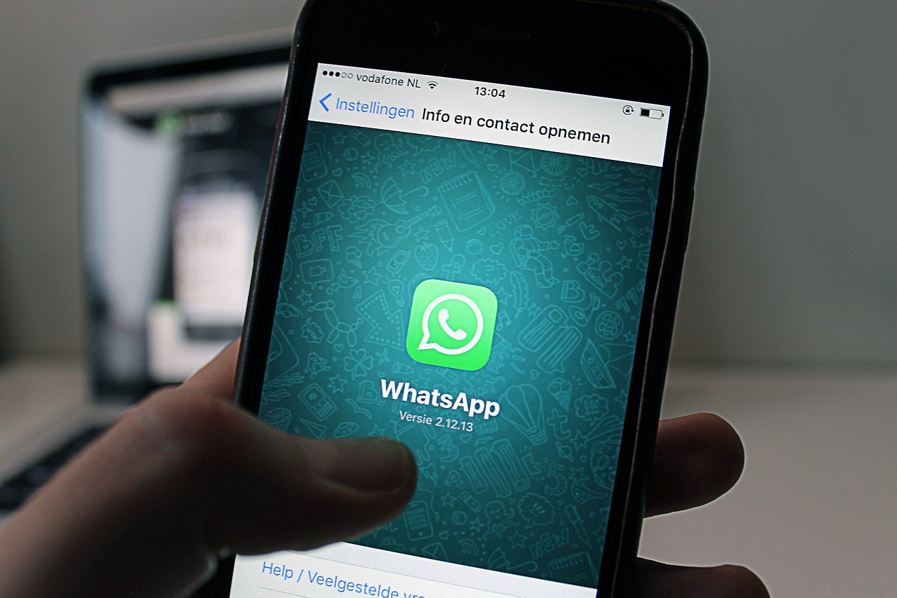 Guida passo passo per disattivare Meta AI su WhatsApp.